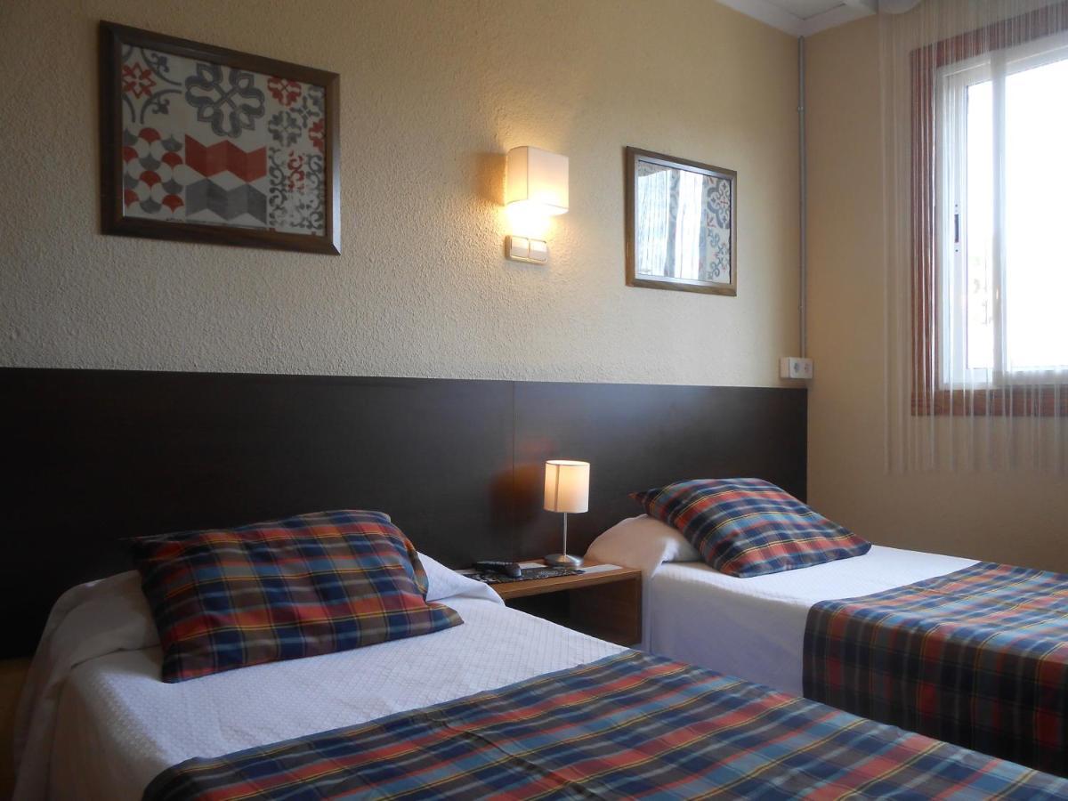 Hostal El Callejon Тарагона Екстериор снимка