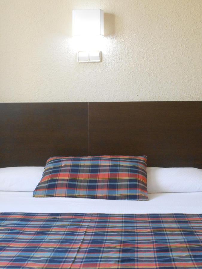 Hostal El Callejon Тарагона Екстериор снимка