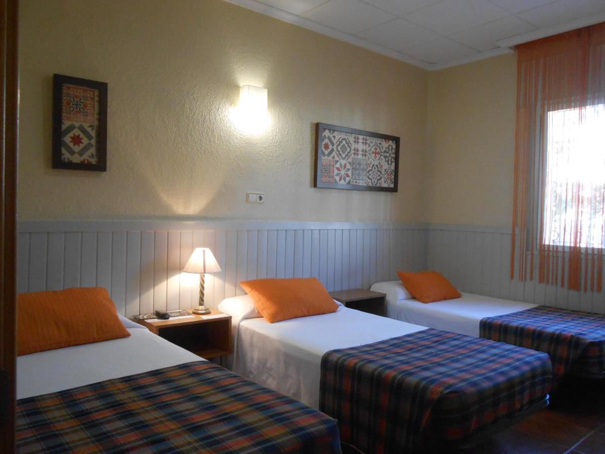 Hostal El Callejon Тарагона Екстериор снимка