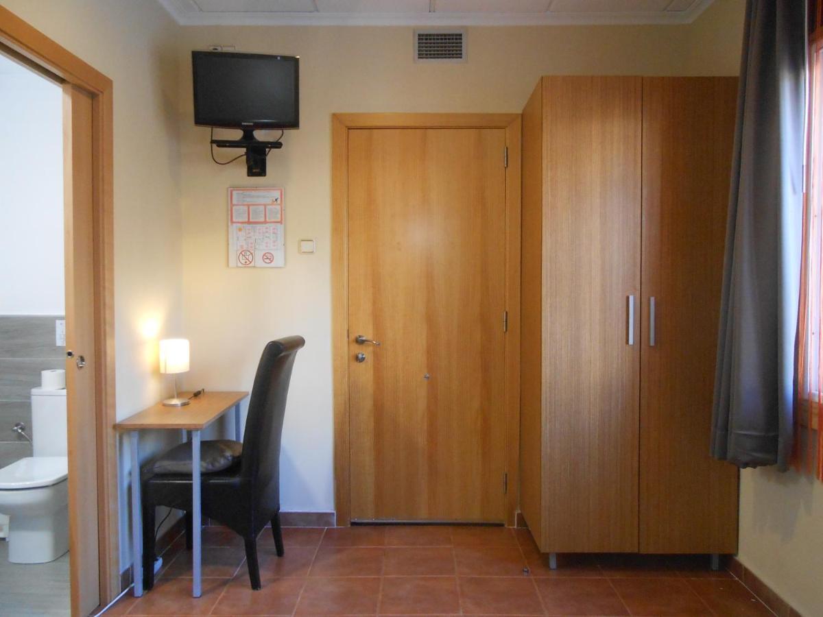 Hostal El Callejon Тарагона Екстериор снимка