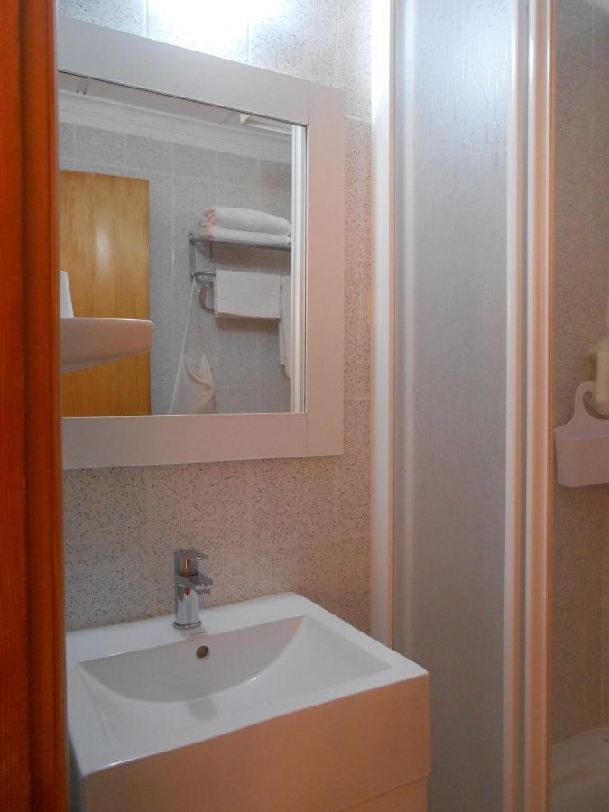 Hostal El Callejon Тарагона Екстериор снимка
