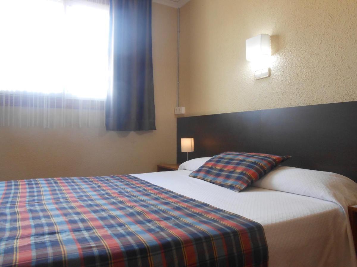 Hostal El Callejon Тарагона Екстериор снимка