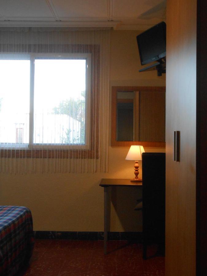 Hostal El Callejon Тарагона Екстериор снимка