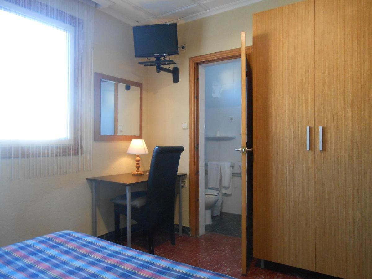 Hostal El Callejon Тарагона Екстериор снимка