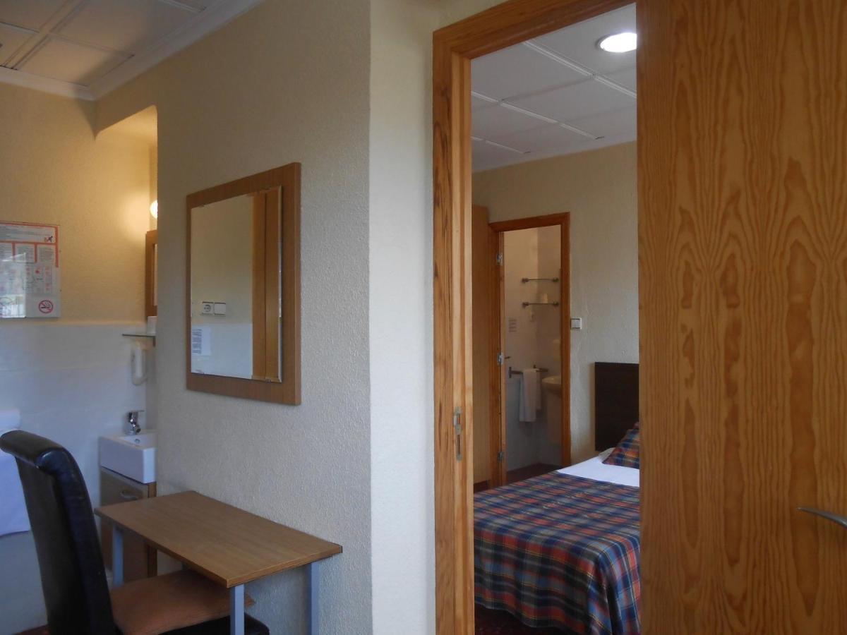 Hostal El Callejon Тарагона Екстериор снимка