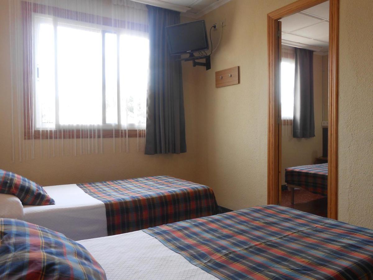 Hostal El Callejon Тарагона Екстериор снимка