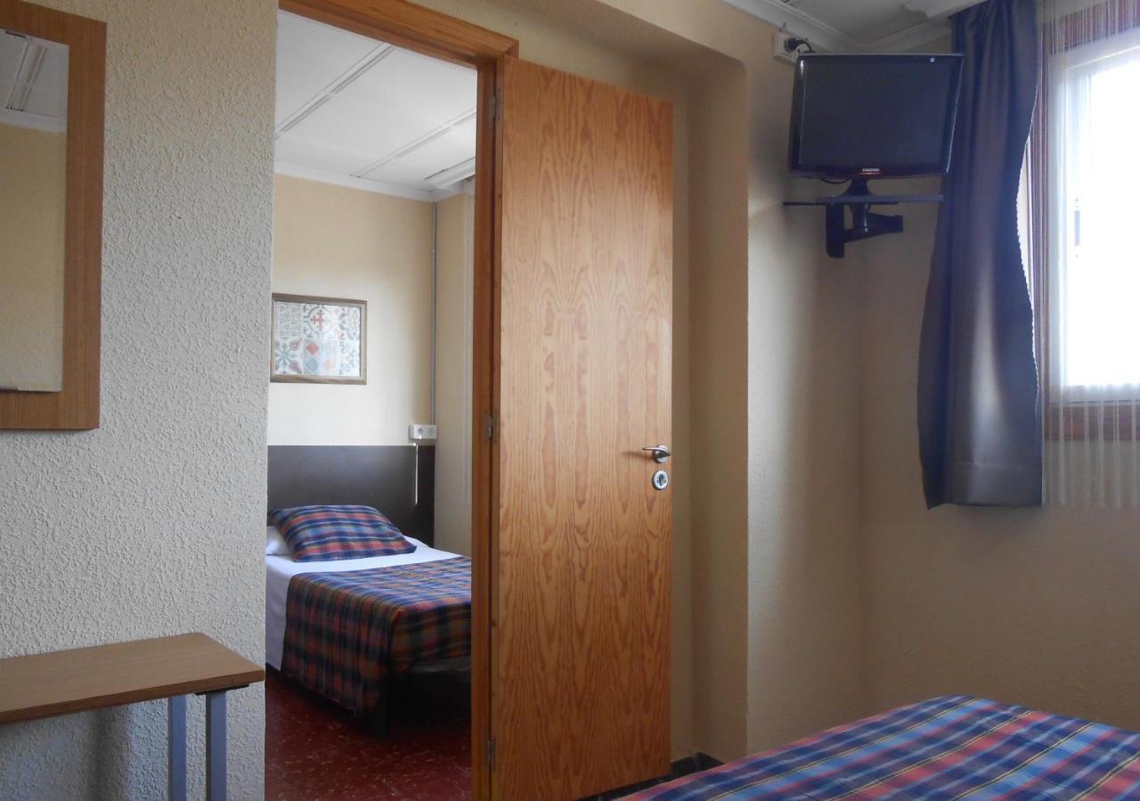 Hostal El Callejon Тарагона Екстериор снимка