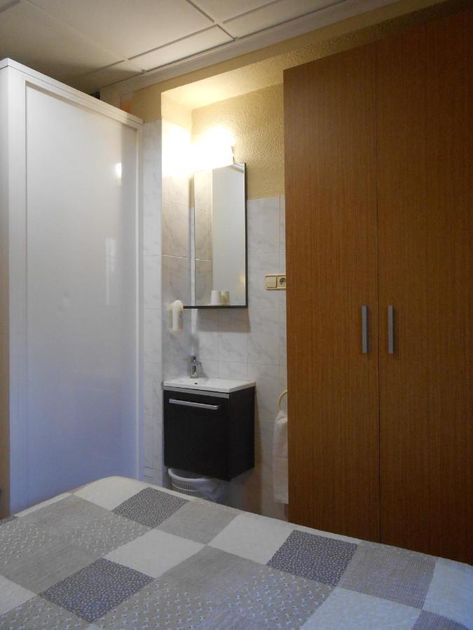 Hostal El Callejon Тарагона Екстериор снимка