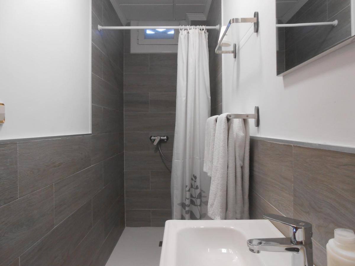 Hostal El Callejon Тарагона Екстериор снимка
