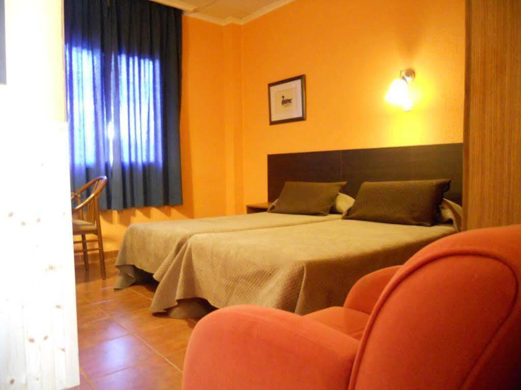 Hostal El Callejon Тарагона Екстериор снимка