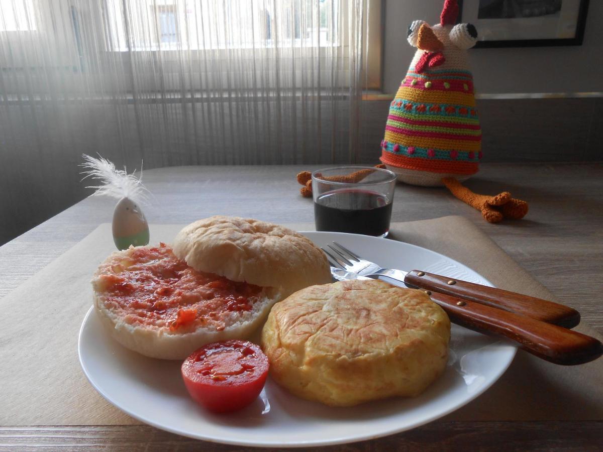 Hostal El Callejon Тарагона Екстериор снимка